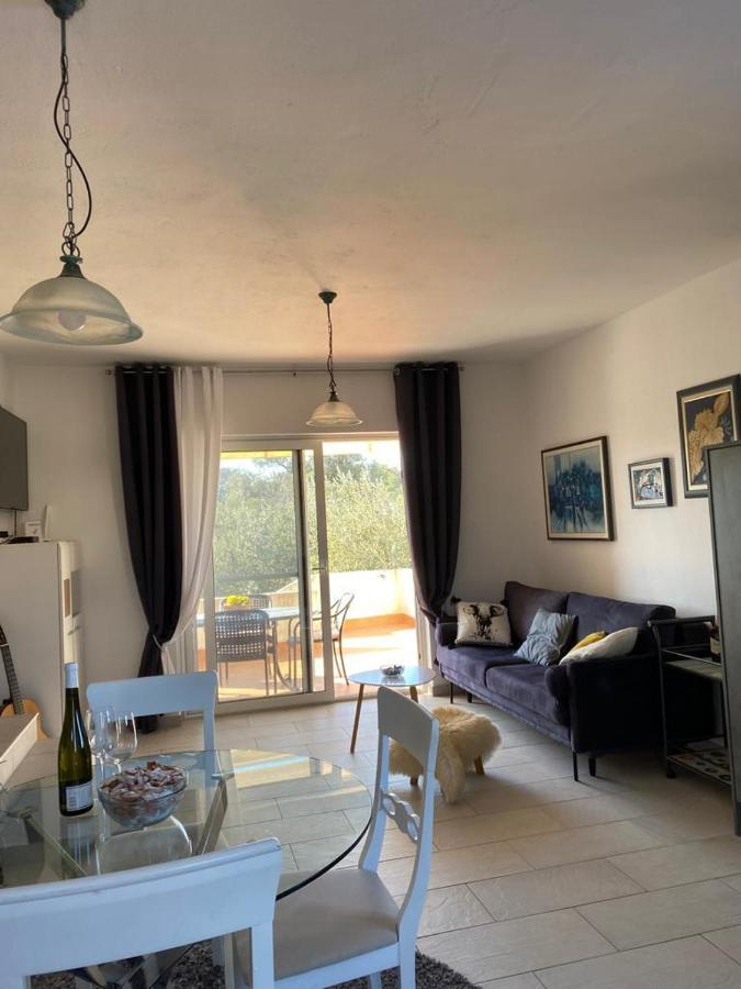 Apartamento Beautiful Island House Ugljan Exterior foto