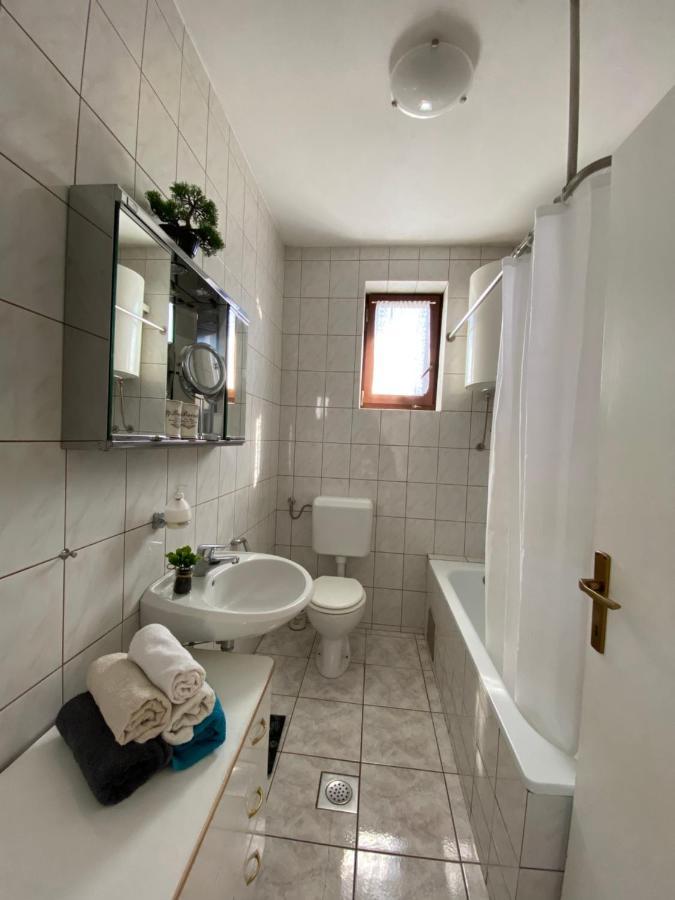 Apartamento Beautiful Island House Ugljan Exterior foto